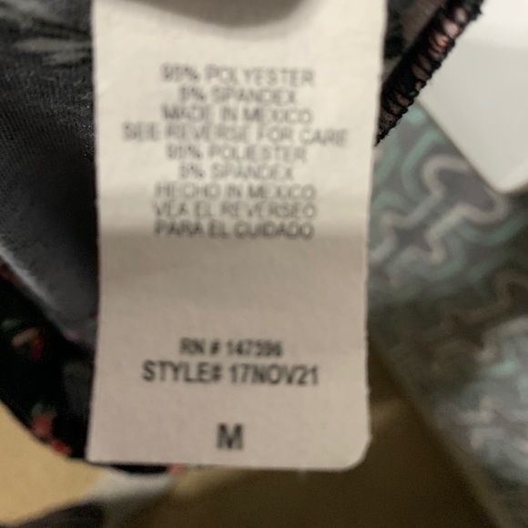 3/15🔥Floral black skirt - Picture 6 of 9